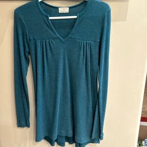 TLA Tunic in Pretty Teal Color. XS